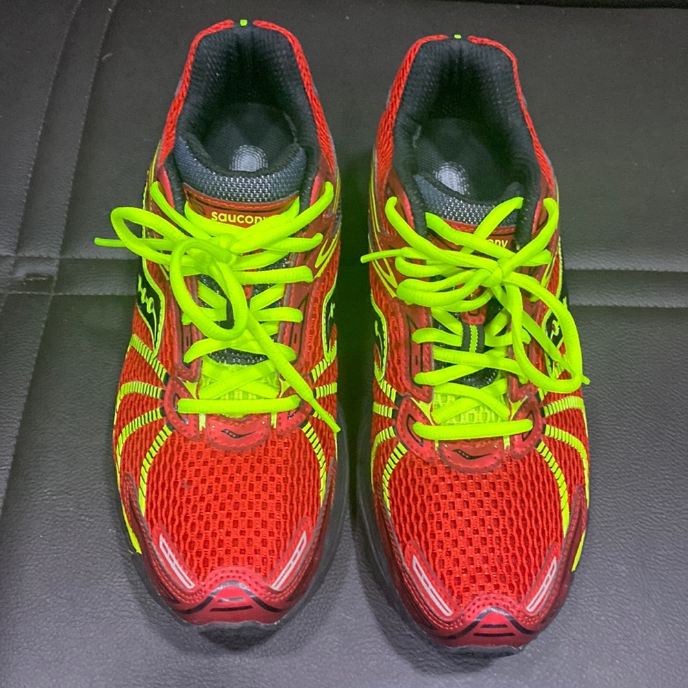 Saucing Progrid Ride 3 running sneakers